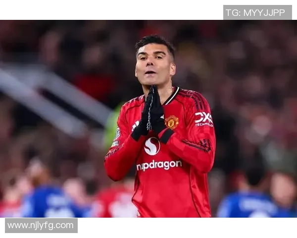 曼联：5000万法甲抢断王沦为废柴，身价暴降，已被阿莫林完全抛弃